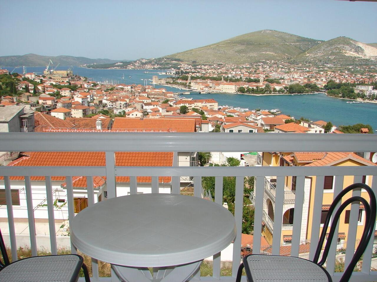 Apartments Mara Trogir Dış mekan fotoğraf
